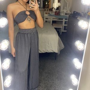 Used Fashion Nova set of matching pants and top size small. Tall size